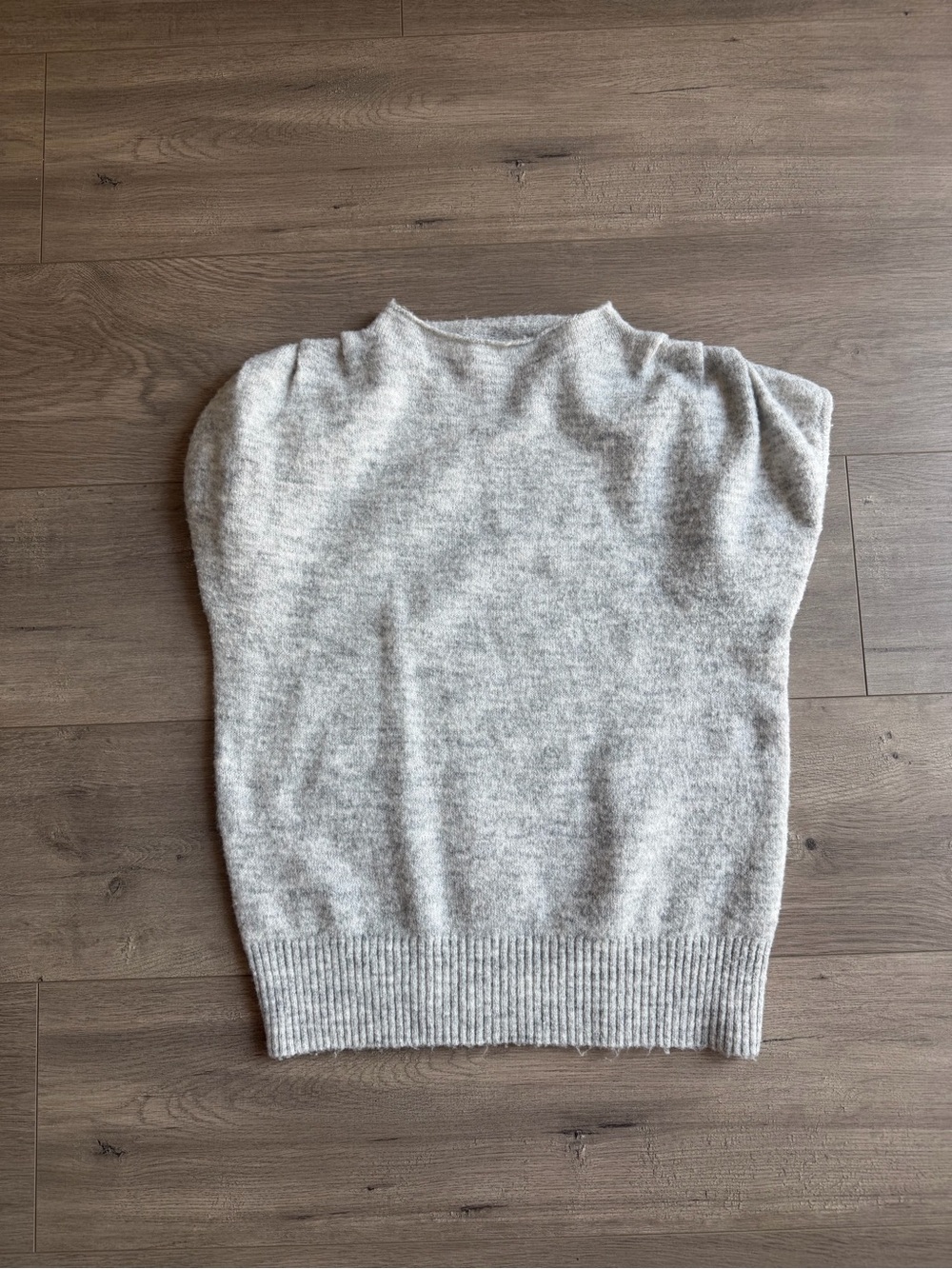 Greylin sleeveless sweater - Heathered gray - size small